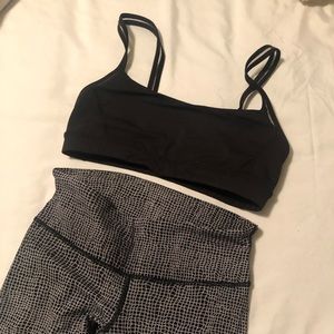 Lululemon set! 
Wunder under leggings and bra
